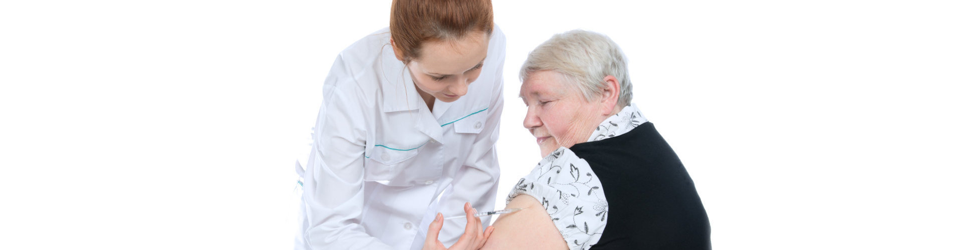 woman injecting insulin to her patient